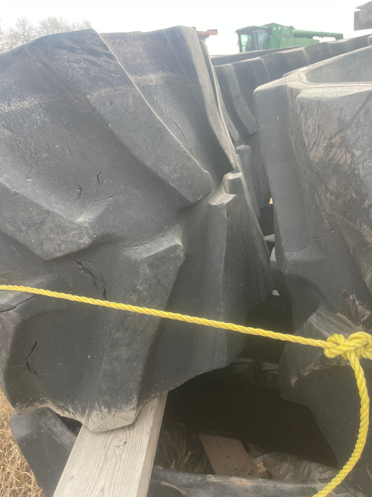 Camoplast Solideal Used Cat Challenger 765 tractor tracks.