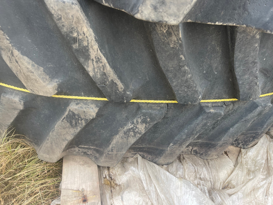 Camoplast Solideal Used Cat Challenger 765 tractor tracks.