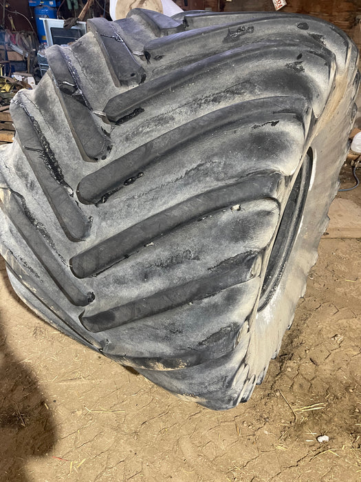 Used floater tires, 66x43.00-25NHS