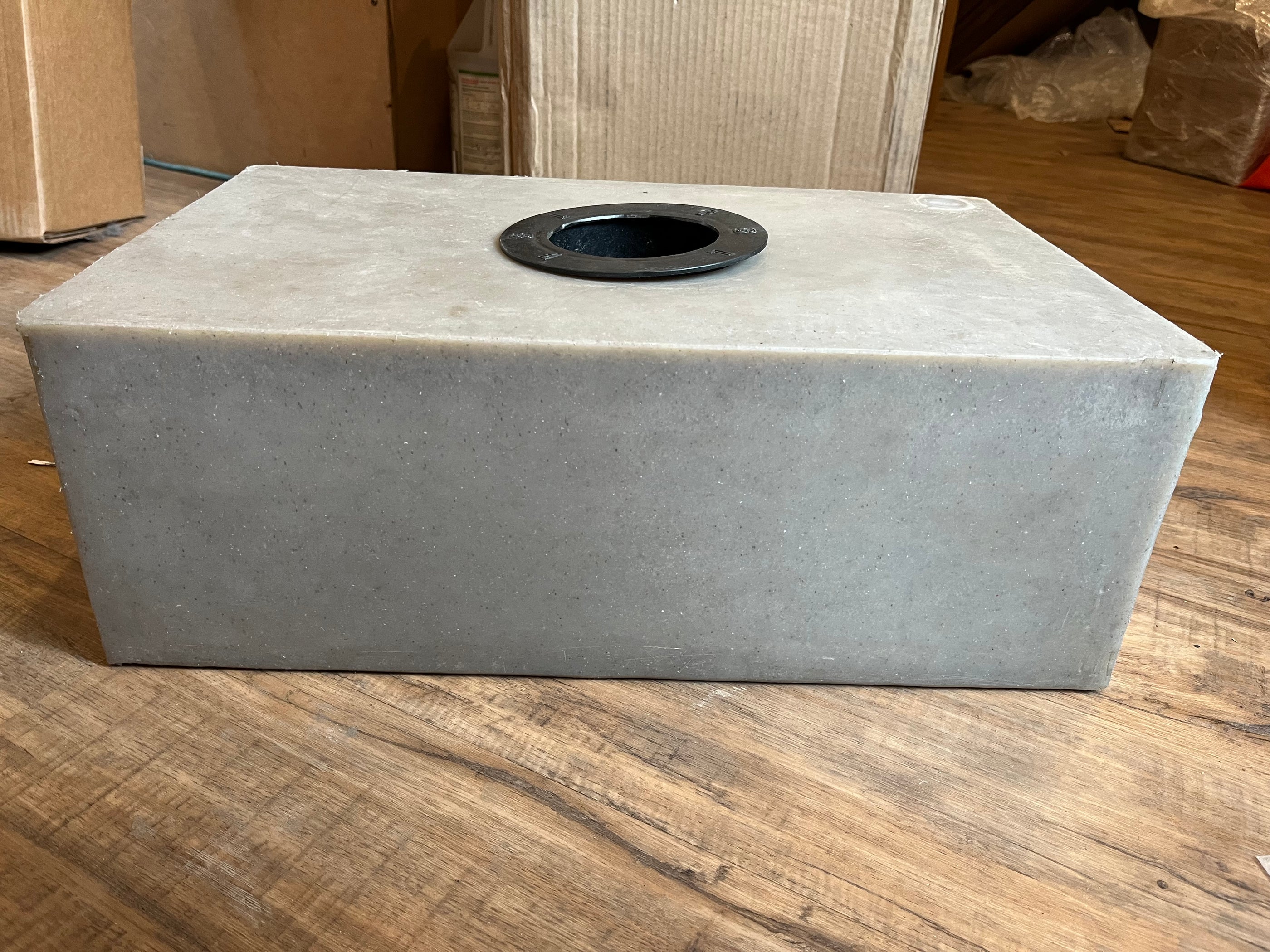 Diamond Meadows Molasses Single Ball Lick Tank — Huber Ag Equipment LTD