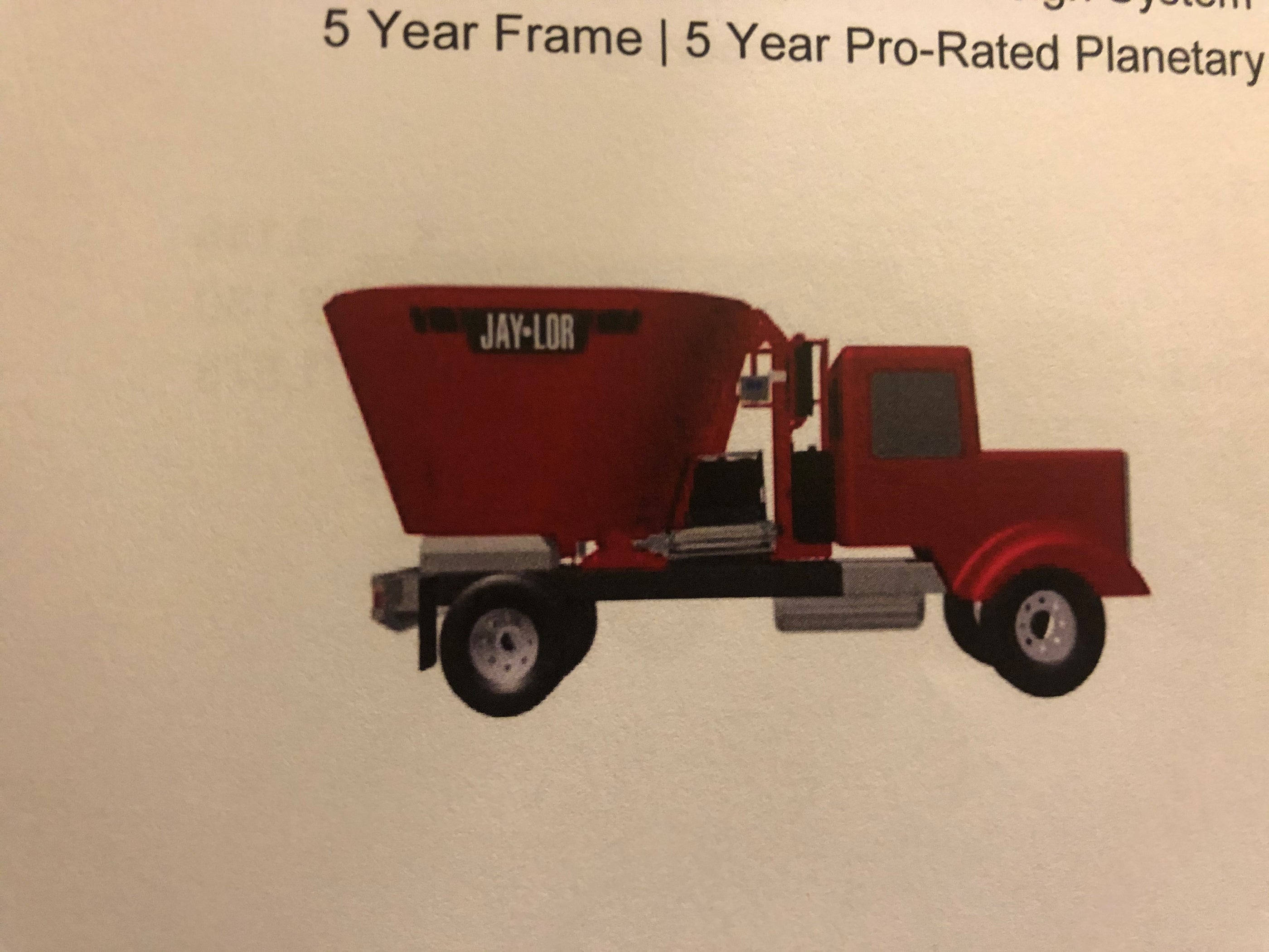 Jaylor Vertical TMR Mixer 5000 Series — Huber Ag Equipment LTD