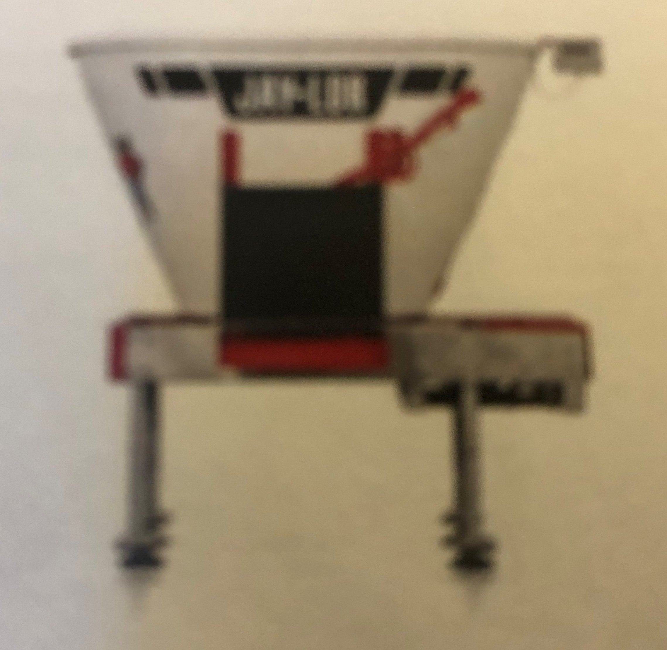 Jaylor Mini TMR Mixer 5000 Series — Huber Ag Equipment LTD